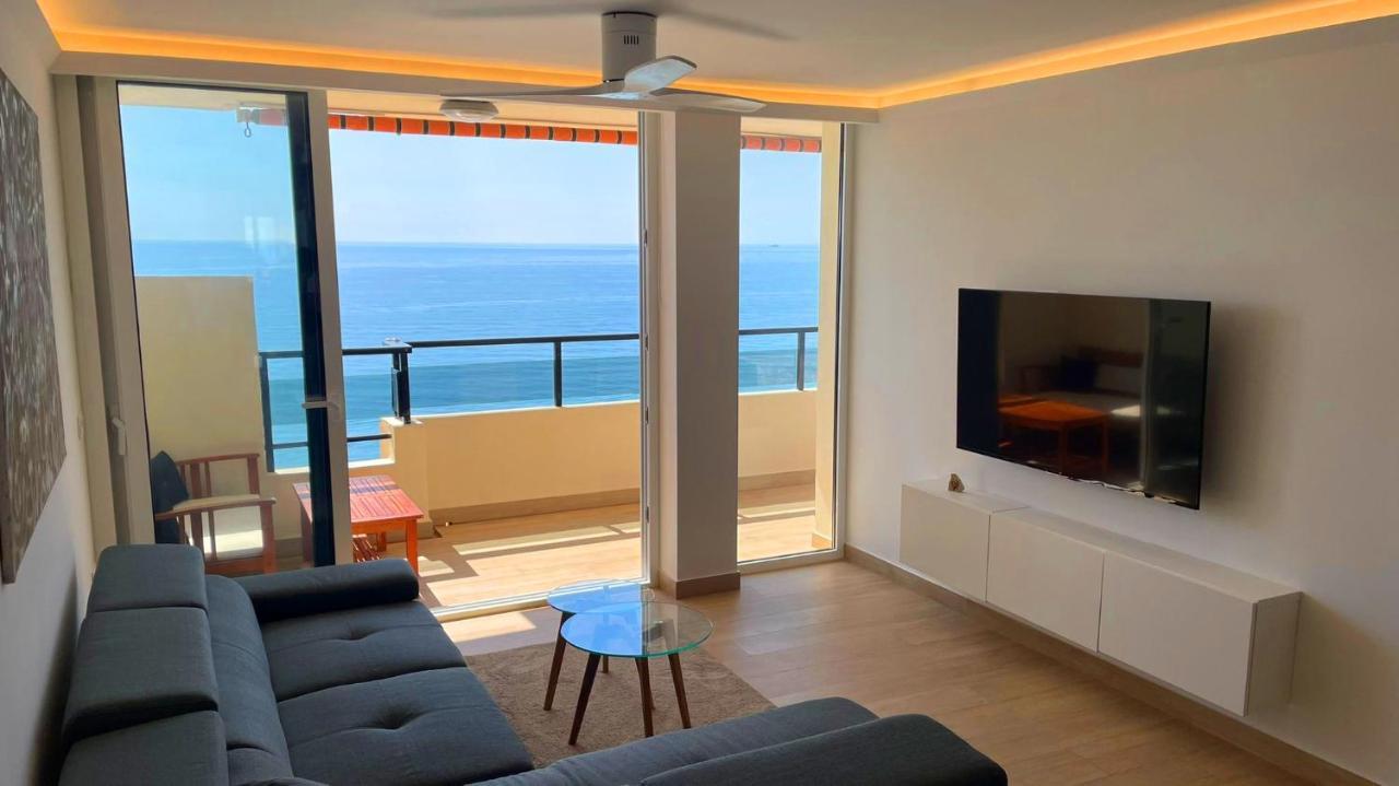 Beachfront -- New Luxury Apartment -- 1ª Linea Playa -- Fuengirola City Center -- Private Parking -- Panoramic Sea Views -- Eksteriør bilde
