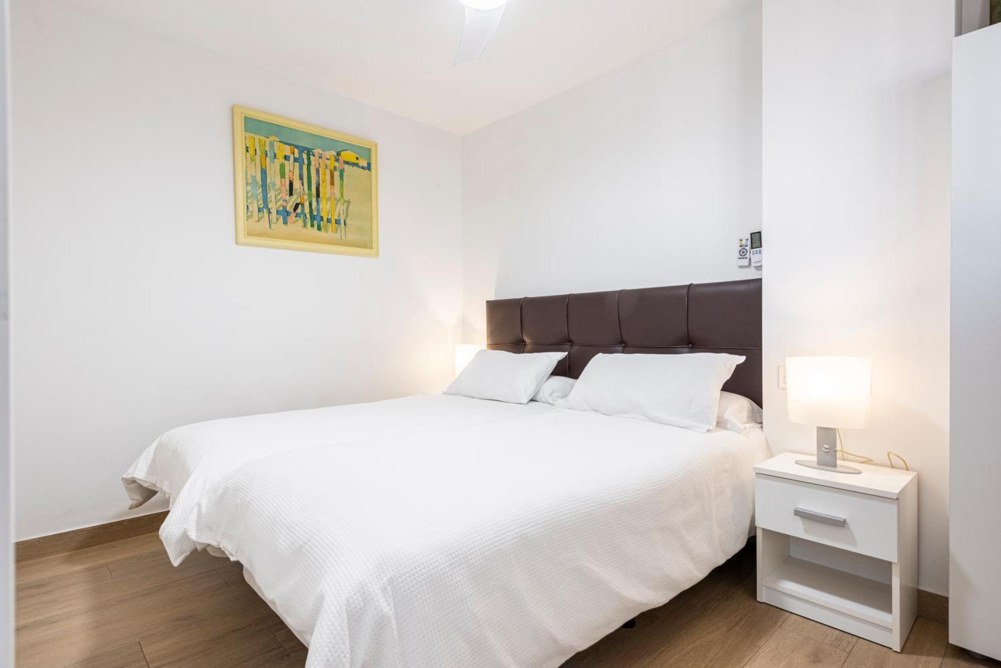Beachfront -- New Luxury Apartment -- 1ª Linea Playa -- Fuengirola City Center -- Private Parking -- Panoramic Sea Views -- Eksteriør bilde